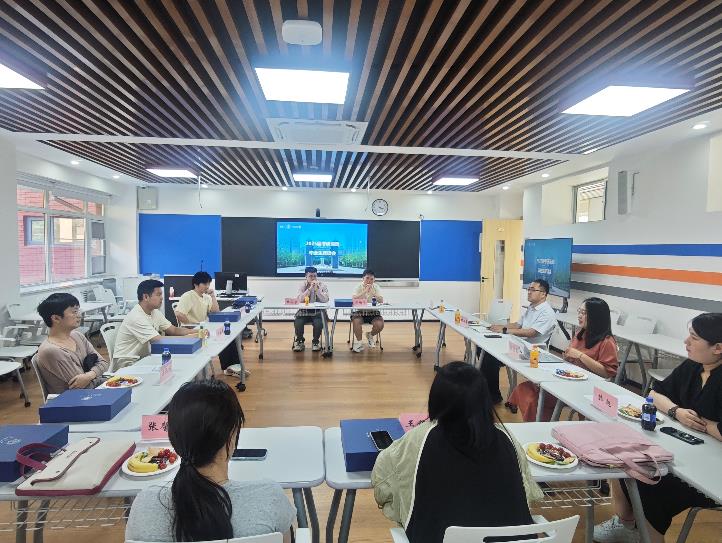 威海校区举办2025届毕业生就业升学系列座谈会